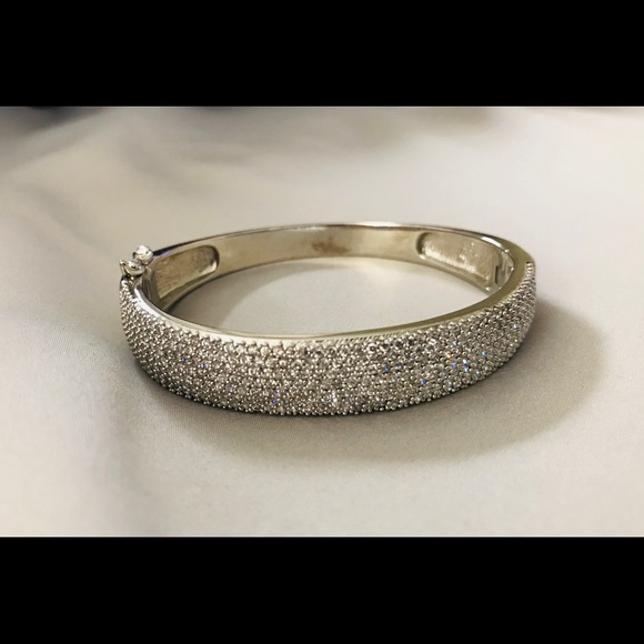 CZ bangle - Picture 1 of 1